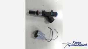 Gebruikte Injector (benzine injectie) Renault Clio Prijs € 35,00 Margeregeling aangeboden door Klein Gunnewiek Autodemontage & Motorentechniek