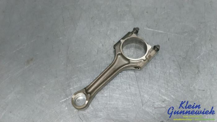 Gebruikte Drijfstang Volkswagen Polo Prijs € 44,00 Margeregeling aangeboden door Klein Gunnewiek Autodemontage & Motorentechniek