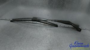 Gebruikte Ruitenwisserarm voor Mercedes AMG GT Prijs € 25,00 Margeregeling aangeboden door Klein Gunnewiek Autodemontage & Motorentechniek