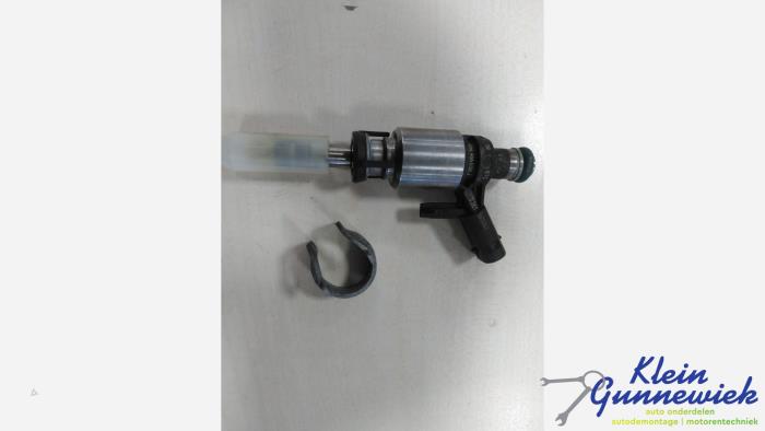 Gebruikte Injector (benzine injectie) Audi A4 Prijs € 51,00 Margeregeling aangeboden door Klein Gunnewiek Autodemontage & Motorentechniek