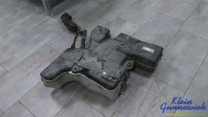 Gebruikte Adblue tank Volkswagen Crafter Prijs € 295,00 Margeregeling aangeboden door Klein Gunnewiek Autodemontage & Motorentechniek