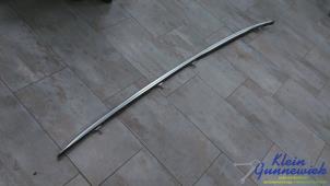 Gebruikte Roofrail rechts Mercedes C-Klasse Prijs € 85,00 Margeregeling aangeboden door Klein Gunnewiek Autodemontage & Motorentechniek