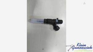 Gebruikte Injector (benzine injectie) Volkswagen Kever Prijs € 30,00 Margeregeling aangeboden door Klein Gunnewiek Autodemontage & Motorentechniek