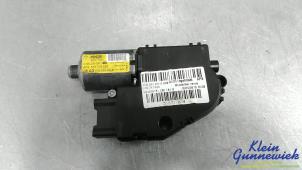 Gebruikte Schuifdak Motor Audi Q5 Prijs € 95,00 Margeregeling aangeboden door Klein Gunnewiek Autodemontage & Motorentechniek