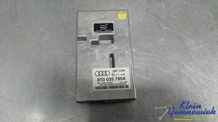 Gebruikte AUX/USB aansluiting Audi Q5 Prijs € 72,00 Margeregeling aangeboden door Klein Gunnewiek Autodemontage & Motorentechniek