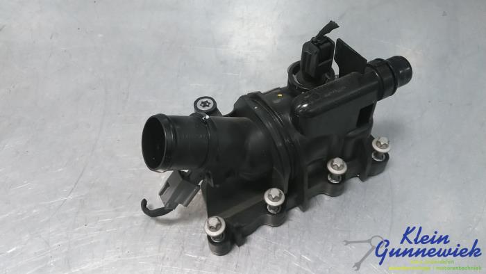 Thermostaathuis van een Mercedes CLA 2021