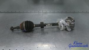 Gebruikte Cardanas links-voor (VWA) Volkswagen E-Golf Prijs € 75,00 Margeregeling aangeboden door Klein Gunnewiek Autodemontage & Motorentechniek