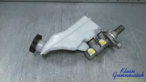 Gebruikte Hoofdremcilinder Kia Sportage Prijs € 95,00 Margeregeling aangeboden door Klein Gunnewiek Autodemontage & Motorentechniek