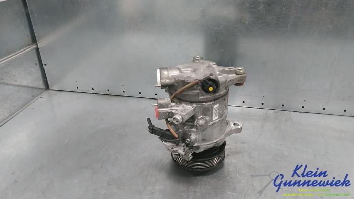 Gebruikte Pomp Airco BMW 1-Serie Prijs € 75,00 Margeregeling aangeboden door Klein Gunnewiek Autodemontage & Motorentechniek