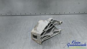 Gebruikte Motorsteun BMW 3-Serie Prijs € 35,00 Margeregeling aangeboden door Klein Gunnewiek Autodemontage & Motorentechniek