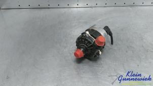 Gebruikte Koelvloeistof pomp BMW 3-Serie Prijs € 95,00 Margeregeling aangeboden door Klein Gunnewiek Autodemontage & Motorentechniek