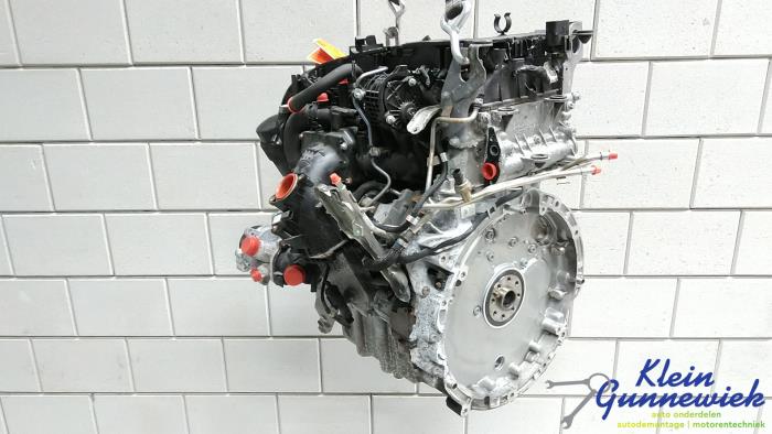 Motor van een Mercedes Sprinter 2020