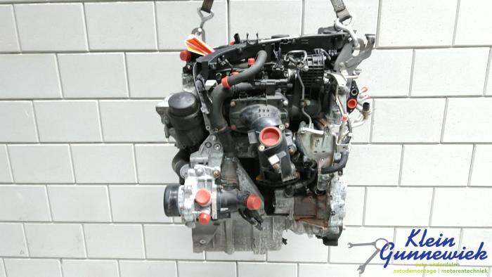 Motor van een Mercedes Sprinter 2020