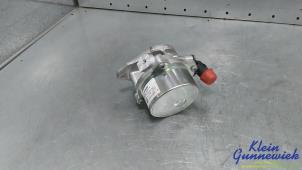 Gebruikte Vacuumpomp (Diesel) Renault Kangoo Prijs € 75,00 Margeregeling aangeboden door Klein Gunnewiek Autodemontage & Motorentechniek