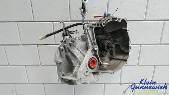 Gebruikte Versnellingsbak Renault Clio Prijs € 79,00 Margeregeling aangeboden door Klein Gunnewiek Autodemontage & Motorentechniek