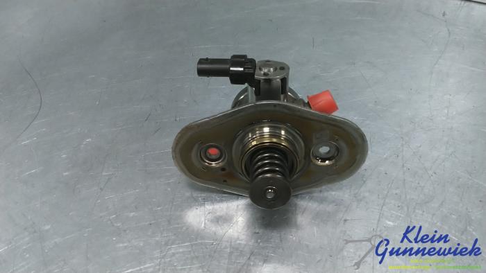 Gebruikte Brandstofpomp Mechanisch BMW 2-Serie Prijs € 64,00 Margeregeling aangeboden door Klein Gunnewiek Autodemontage & Motorentechniek
