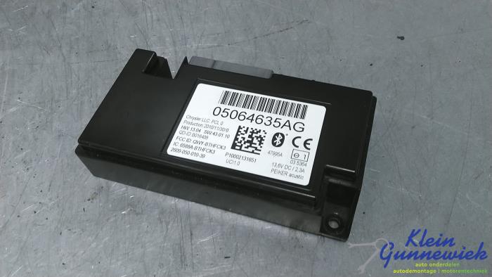 Gebruikte Telefoon Module Jeep Grand Cherokee Prijs € 62,00 Margeregeling aangeboden door Klein Gunnewiek Autodemontage & Motorentechniek