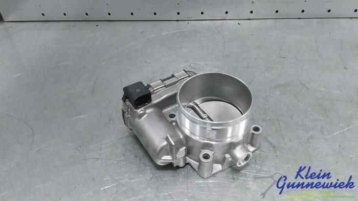 Gebruikte Gasklephuis Porsche 911 Prijs € 148,00 Margeregeling aangeboden door Klein Gunnewiek Autodemontage & Motorentechniek