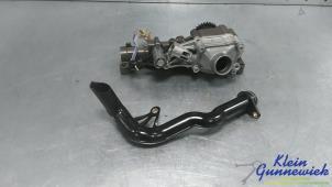 Gebruikte Oliepomp Mercedes C-Klasse Prijs € 125,00 Margeregeling aangeboden door Klein Gunnewiek Autodemontage & Motorentechniek