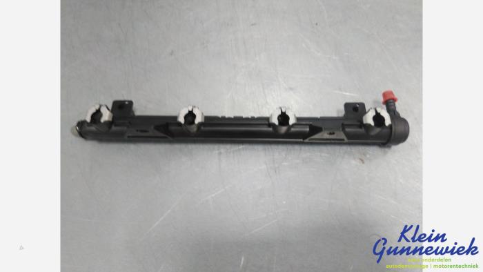 Gebruikte Injector brug Volkswagen Polo Prijs € 17,00 Margeregeling aangeboden door Klein Gunnewiek Autodemontage & Motorentechniek