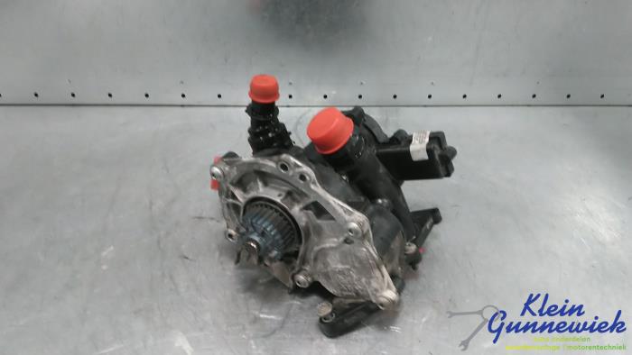 Gebruikte Waterpomp Volkswagen Polo Prijs € 229,00 Margeregeling aangeboden door Klein Gunnewiek Autodemontage & Motorentechniek