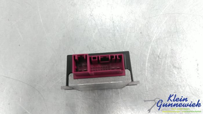 Gebruikte Brandstofpomp module BMW 1-Serie Prijs € 30,00 Margeregeling aangeboden door Klein Gunnewiek Autodemontage & Motorentechniek