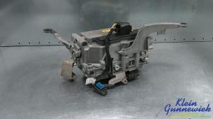 Gebruikte Inverter Mercedes E-Klasse Prijs € 1.195,00 Margeregeling aangeboden door Klein Gunnewiek Autodemontage & Motorentechniek