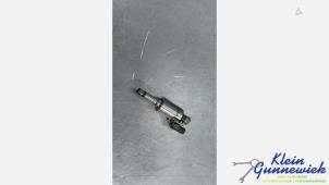 Gebruikte Injector (benzine injectie) Ford Grand C-Max Prijs € 30,00 Margeregeling aangeboden door Klein Gunnewiek Autodemontage & Motorentechniek