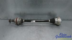 Gebruikte Steekas rechts-achter Audi S5 Prijs € 115,00 Margeregeling aangeboden door Klein Gunnewiek Autodemontage & Motorentechniek