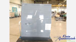 Gebruikte Schuifdeur links Renault Trafic Prijs € 185,00 Margeregeling aangeboden door Klein Gunnewiek Autodemontage & Motorentechniek