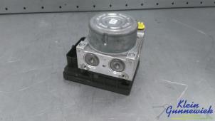 Gebruikte ABS Pomp Renault Megane Prijs € 125,00 Margeregeling aangeboden door Klein Gunnewiek Autodemontage & Motorentechniek