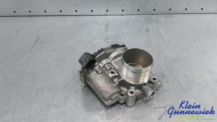 Gebruikte Gasklephuis Opel Astra Prijs € 25,00 Margeregeling aangeboden door Klein Gunnewiek Autodemontage & Motorentechniek