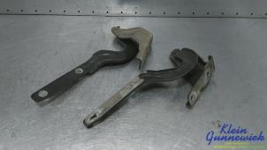 Gebruikte Motorkap Scharnier Seat Alhambra Prijs € 35,00 Margeregeling aangeboden door Klein Gunnewiek Autodemontage & Motorentechniek