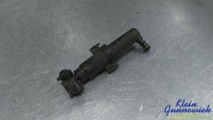 Gebruikte Koplamp Sproeier Seat Alhambra Prijs € 20,00 Margeregeling aangeboden door Klein Gunnewiek Autodemontage & Motorentechniek