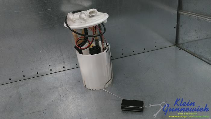 Gebruikte Tank element Pomp Renault Trafic Prijs € 52,00 Margeregeling aangeboden door Klein Gunnewiek Autodemontage & Motorentechniek