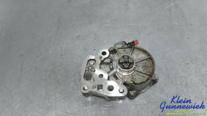 Gebruikte Vacuumpomp Rembekrachtiging Opel Karl Prijs € 112,00 Margeregeling aangeboden door Klein Gunnewiek Autodemontage & Motorentechniek