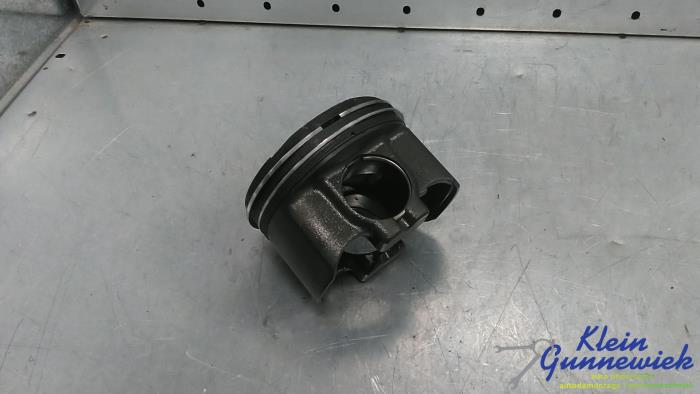 Zuiger van een Mercedes E-Klasse 2017