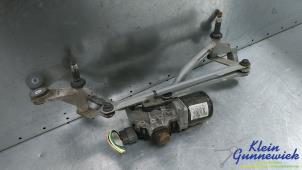 Gebruikte Ruitenwissermotor voor Renault Clio Prijs € 125,00 Margeregeling aangeboden door Klein Gunnewiek Autodemontage & Motorentechniek