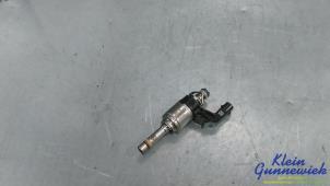 Gebruikte Injector (benzine injectie) Volkswagen Golf Prijs € 40,00 Margeregeling aangeboden door Klein Gunnewiek Autodemontage & Motorentechniek