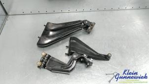 Gebruikte Scharnier deur rechts-achter Opel Combo Prijs € 125,00 Margeregeling aangeboden door Klein Gunnewiek Autodemontage & Motorentechniek