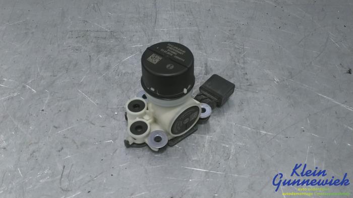 Gebruikte Pomp adblue Seat Alhambra Prijs € 124,00 Margeregeling aangeboden door Klein Gunnewiek Autodemontage & Motorentechniek