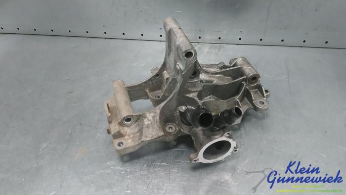 Gebruikte Dynamosteun onder BMW 3-Serie Prijs € 93,00 Margeregeling aangeboden door Klein Gunnewiek Autodemontage & Motorentechniek