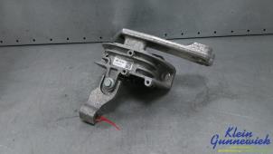 Gebruikte Motorsteun Volkswagen Passat Prijs € 45,00 Margeregeling aangeboden door Klein Gunnewiek Autodemontage & Motorentechniek