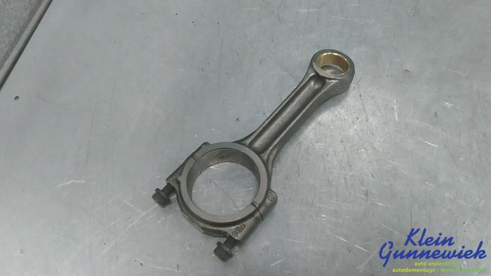 Gebruikte Drijfstang Volkswagen E-Golf Prijs € 75,00 Margeregeling aangeboden door Klein Gunnewiek Autodemontage & Motorentechniek
