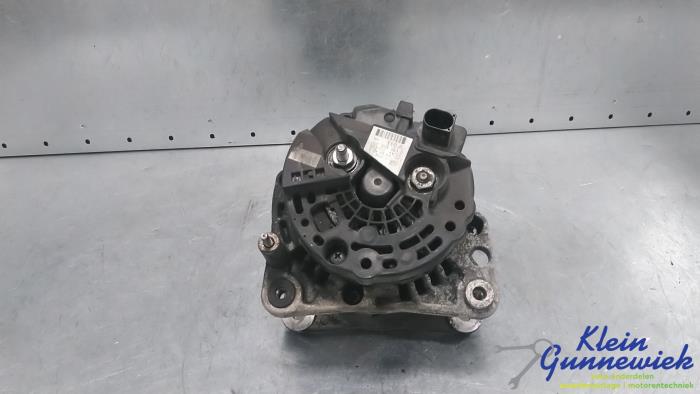 Gebruikte Dynamo Volkswagen Golf Prijs € 30,00 Margeregeling aangeboden door Klein Gunnewiek Autodemontage & Motorentechniek