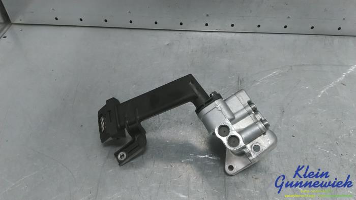 Gebruikte Oliepomp Volkswagen Passat Prijs € 57,00 Margeregeling aangeboden door Klein Gunnewiek Autodemontage & Motorentechniek