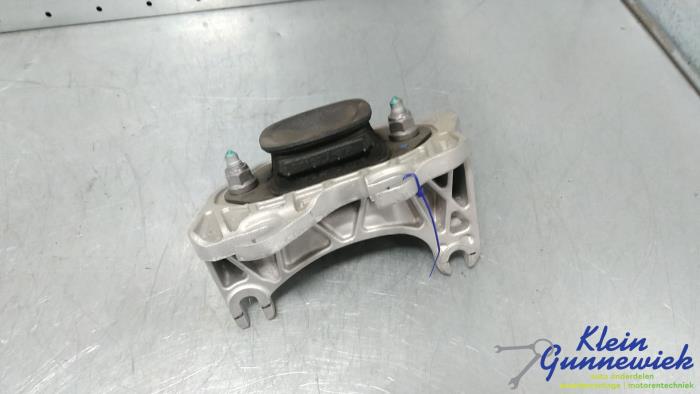 Gebruikte Versnellingsbak Steun Renault Arkana Prijs € 43,00 Margeregeling aangeboden door Klein Gunnewiek Autodemontage & Motorentechniek