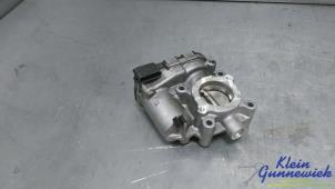 Gebruikte Gasklephuis Mercedes B-Klasse Prijs € 40,00 Margeregeling aangeboden door Klein Gunnewiek Autodemontage & Motorentechniek
