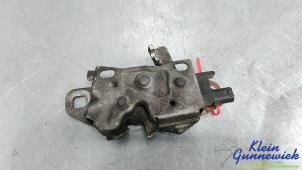 Gebruikte Slotmechaniek Motorkap BMW Mini One Prijs € 20,00 Margeregeling aangeboden door Klein Gunnewiek Autodemontage & Motorentechniek