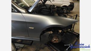 Gebruikte Scherm links-voor BMW 3-Serie Prijs € 75,00 Margeregeling aangeboden door Klein Gunnewiek Autodemontage & Motorentechniek